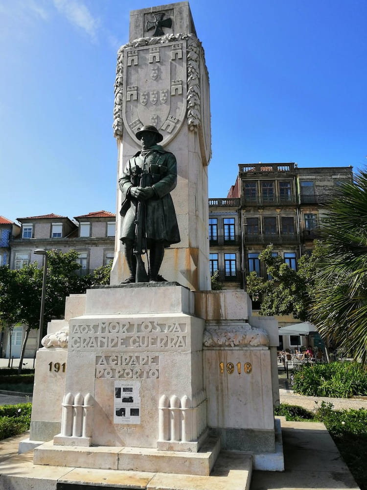 Praça de Carlos Alberto Praça de Carlos Alberto