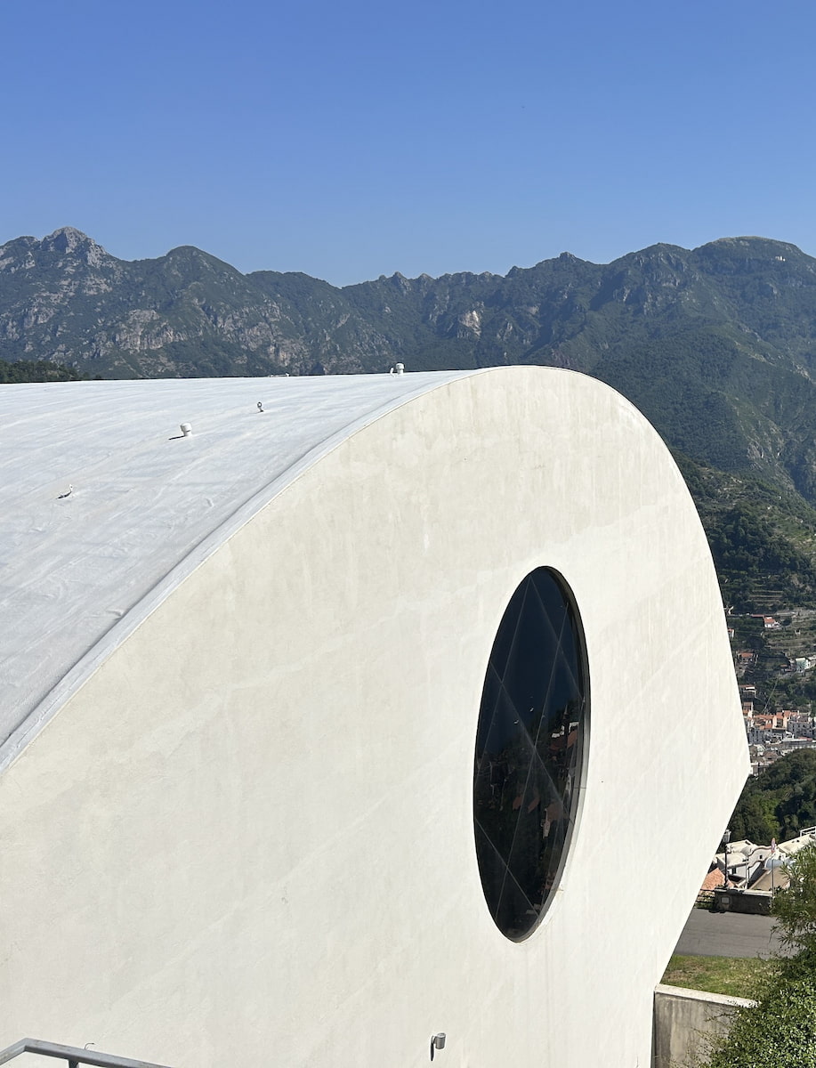 Auditorium Oscar Niemeyer Auditorium Oscar Niemeyer