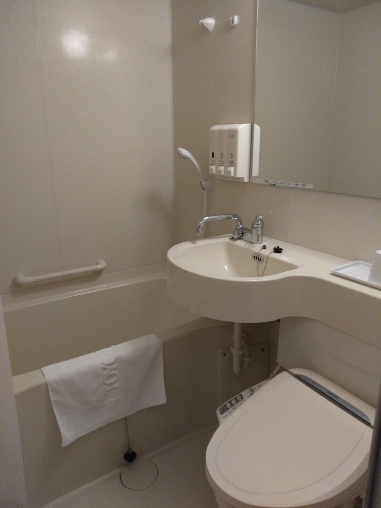 Toyoko Inn Osaka Itami Airport Toyoko Inn Osaka Itami Airport
