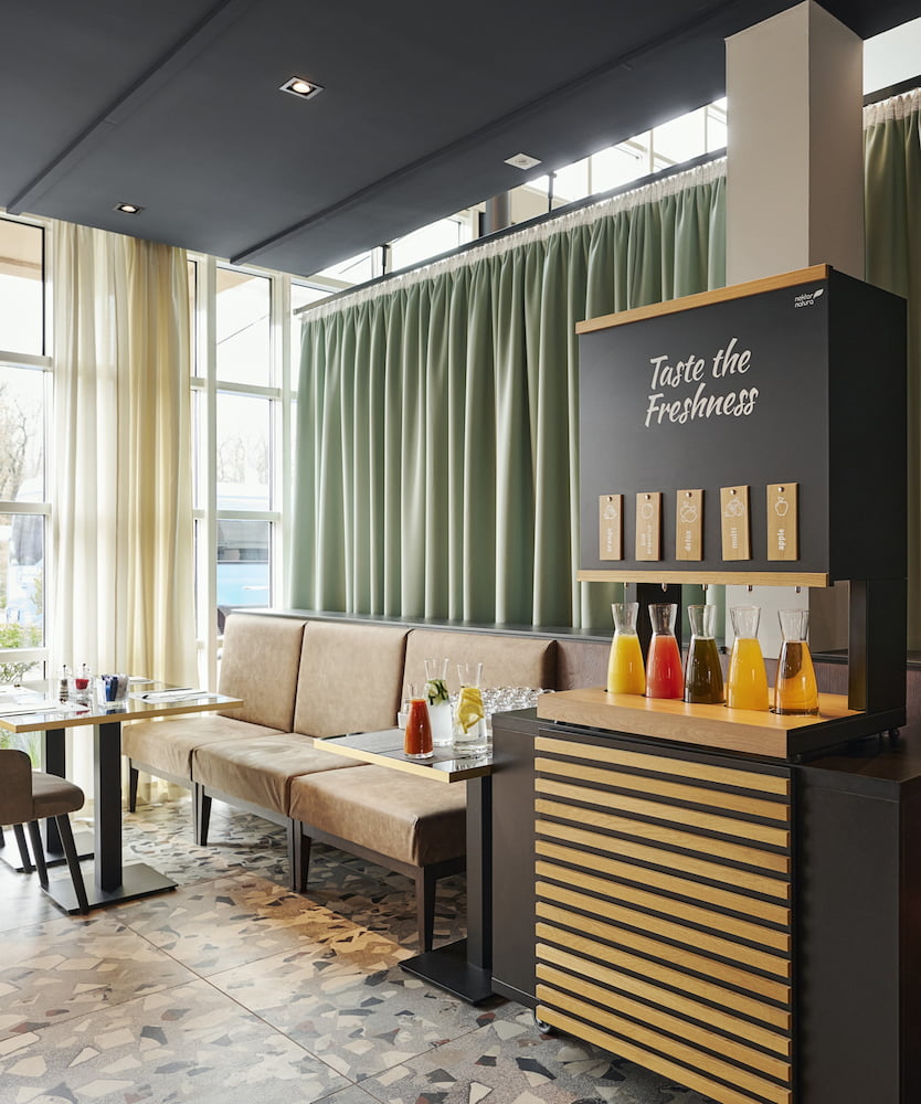 NH Hotel Frankfurt Airport NH Hotel Frankfurt Airport