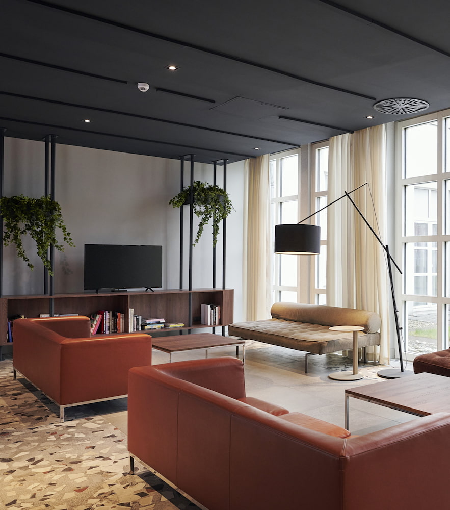 NH Hotel Frankfurt Airport NH Hotel Frankfurt Airport