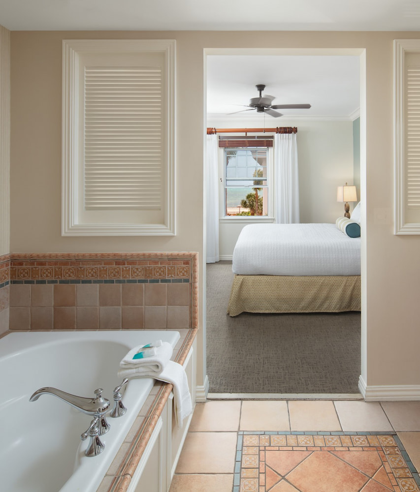 Hyatt Vacation Club at Windward Pointe Hyatt Vacation Club at Windward Pointe