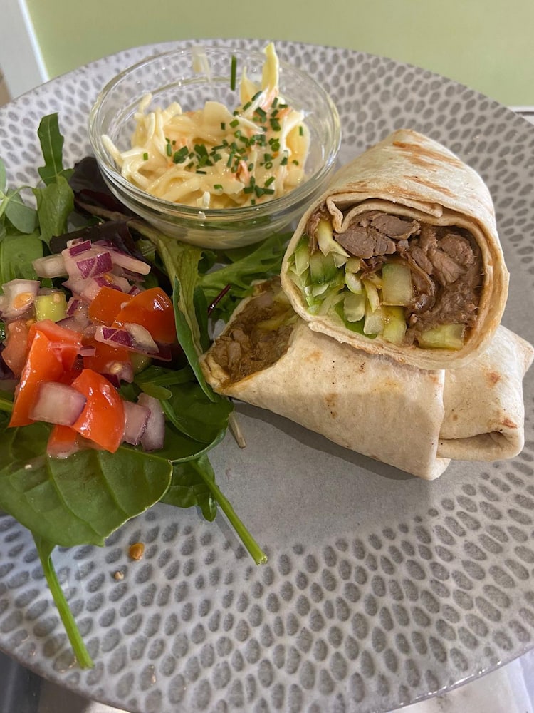 Liverpool_Woolton_Village (1)