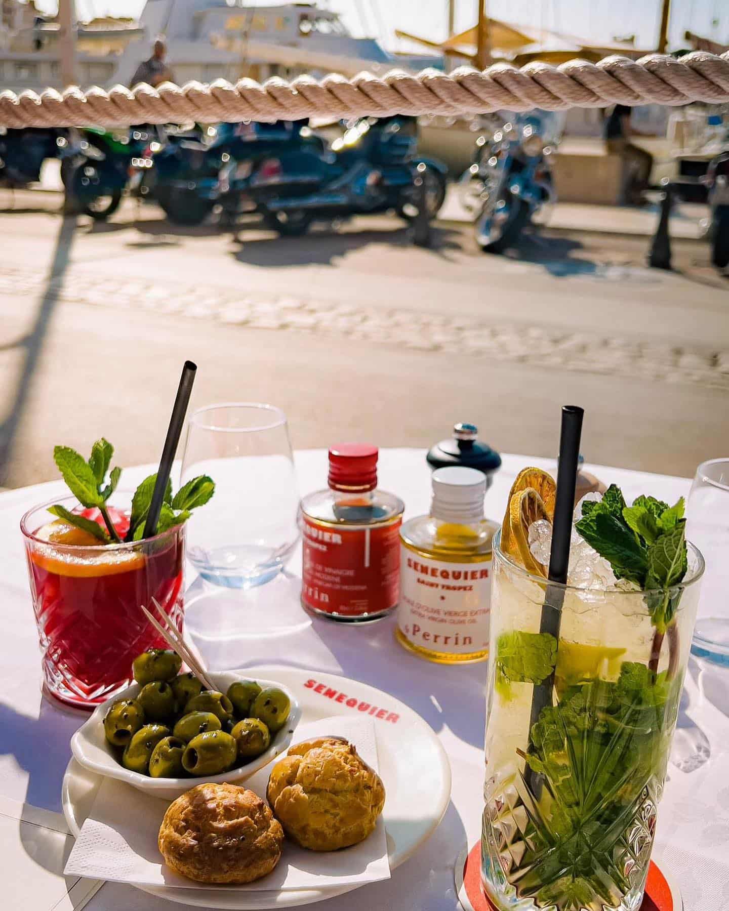 Senequier cafe, Old Town, Saint Tropez, France