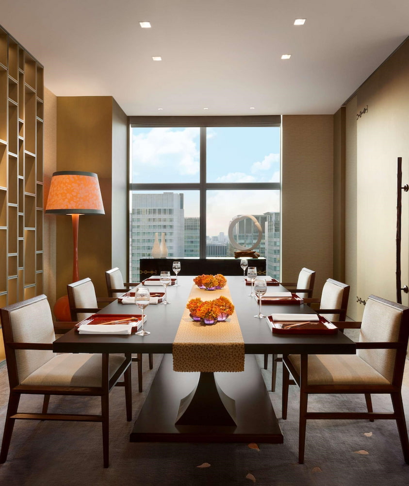 Shangri-La Tokyo Shangri-La Tokyo