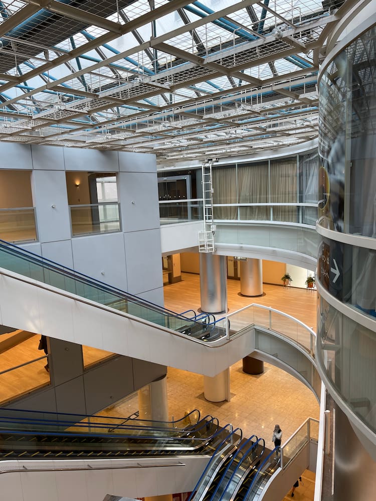 Shinjuku_Washington_Hotel_Main (2)