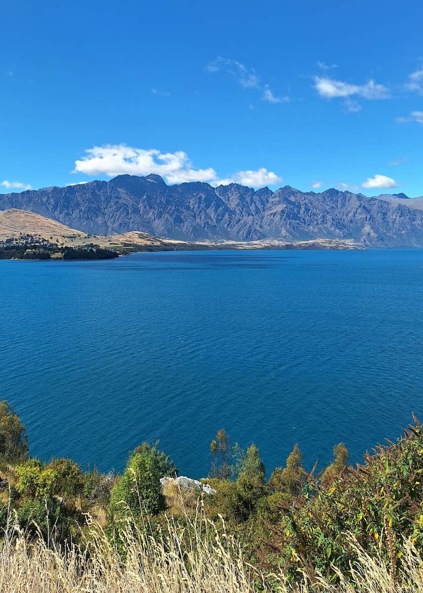 Sunshine Bay, Queenstown Sunshine Bay, Queenstown