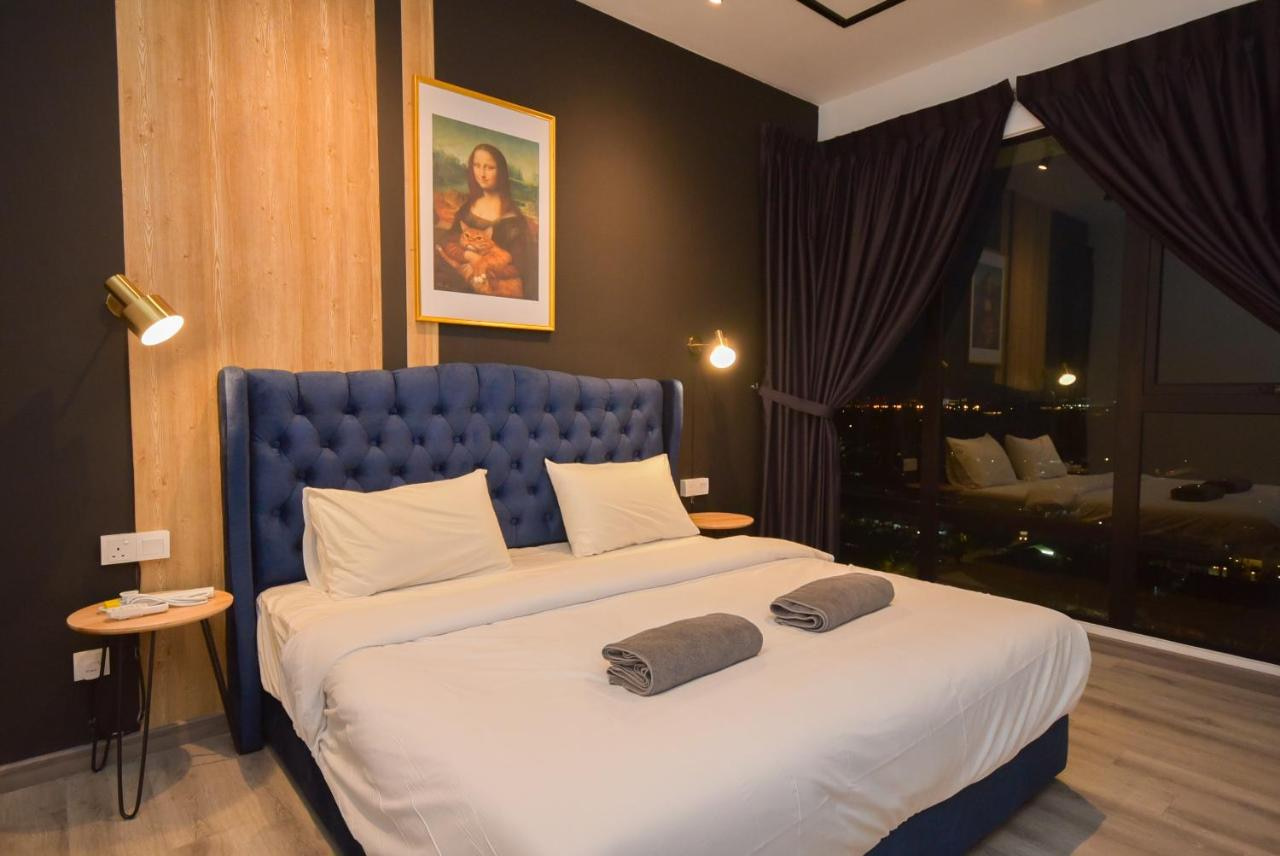 Bathtub Nest Home Grand Blue Suite Southkey