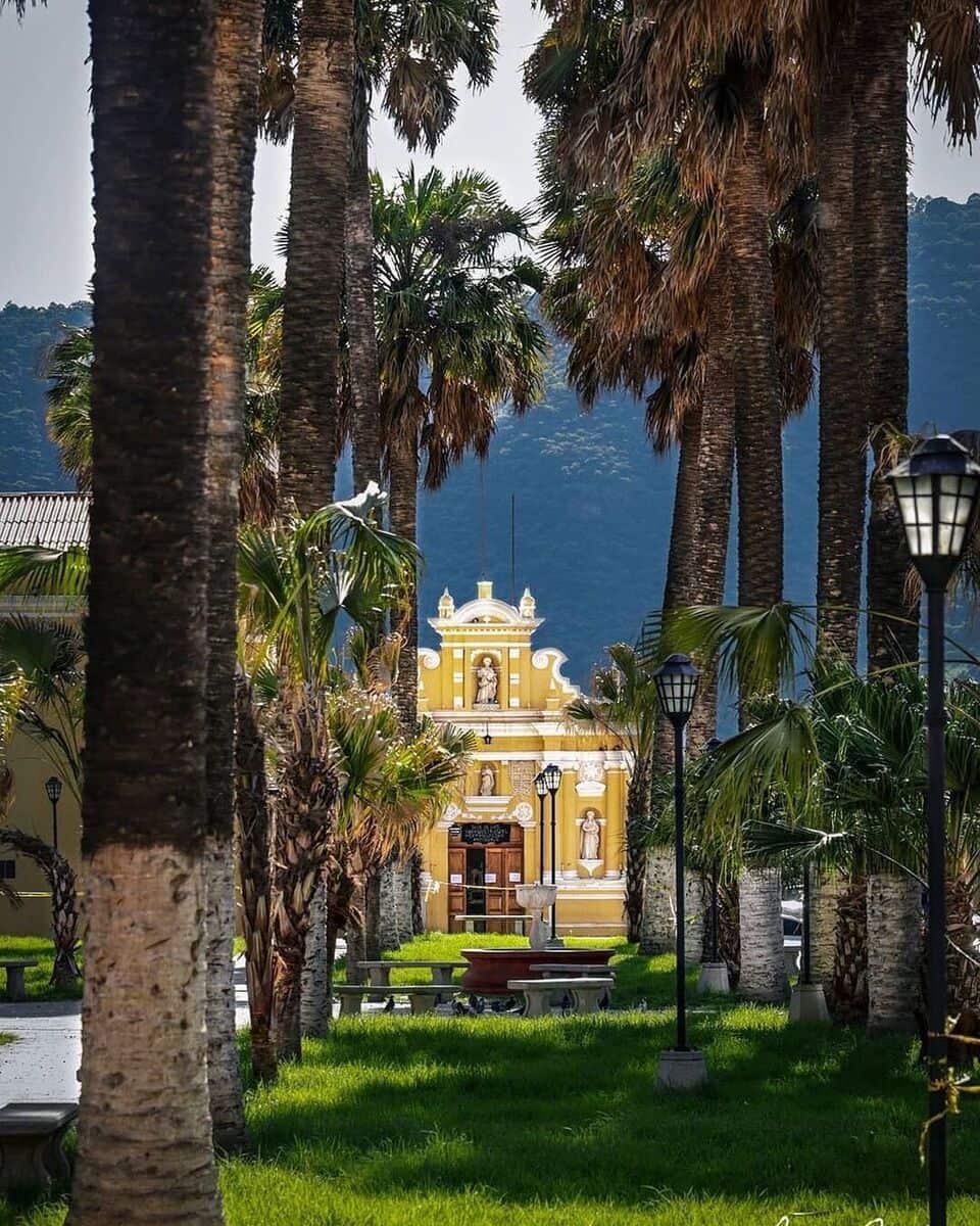 Central Antigua Central Antigua