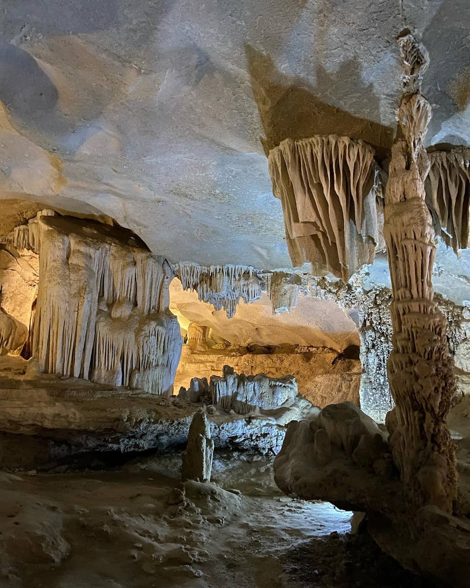 Halong, Thien Canh Son Cave