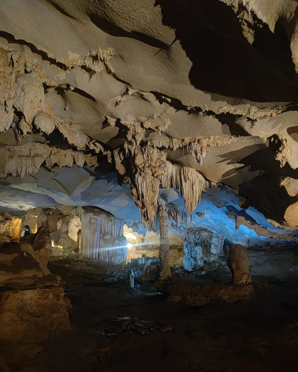 Halong, Thien Canh Son Cave