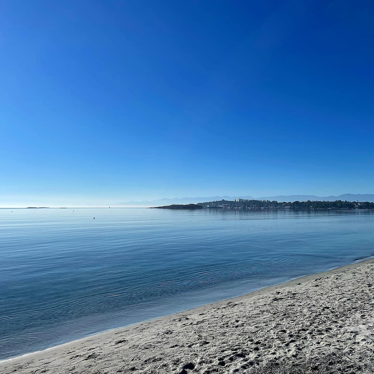 Victoria, Oak Bay Victoria, Oak Bay