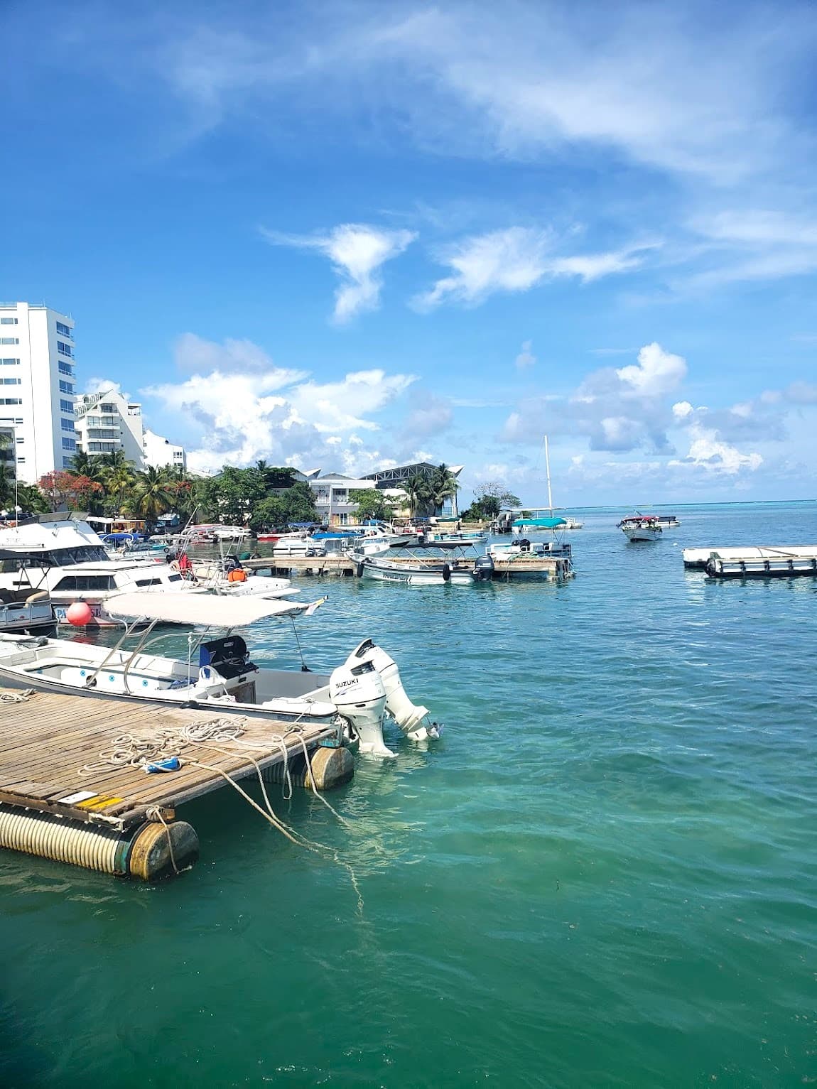 El Centro San Andres, San Andreas Island El Centro San Andres, San Andreas Island