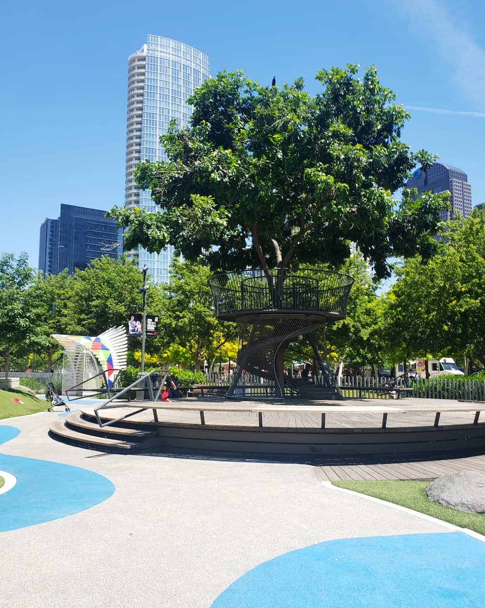 Klyde Warren Park, Dallas Klyde Warren Park, Dallas