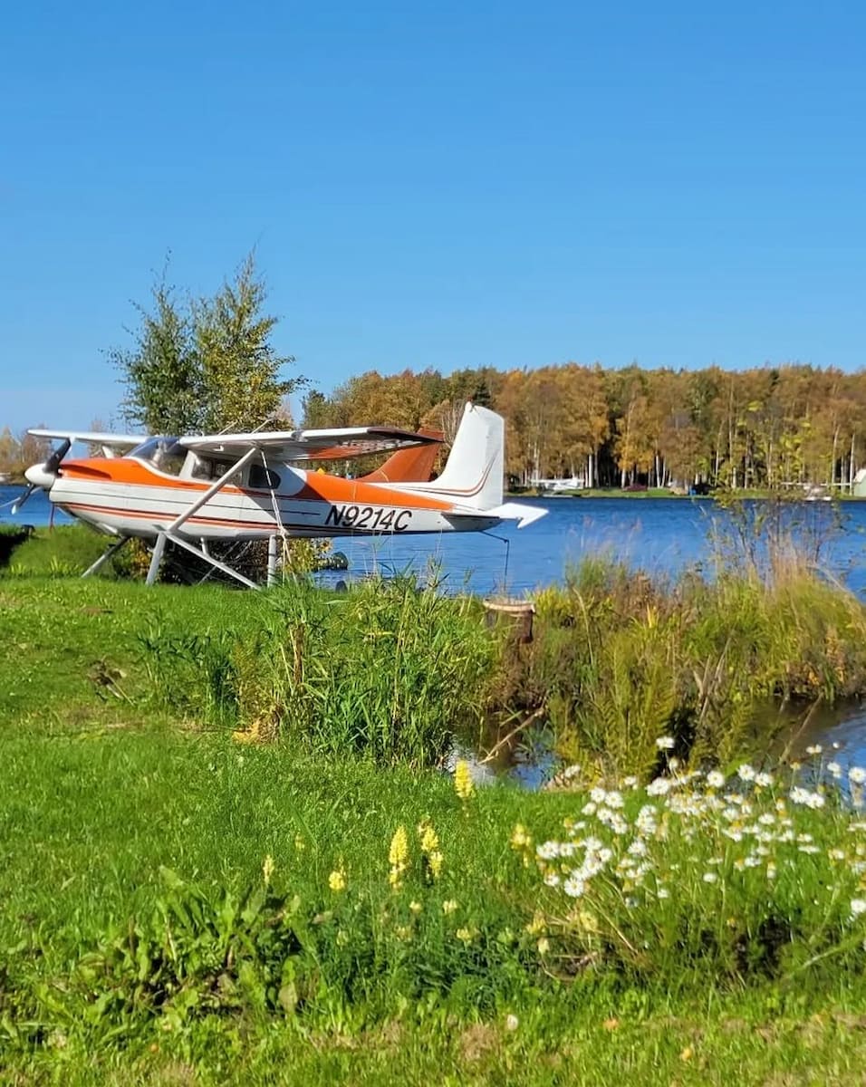 Lake Hood, Alaska Lake Hood, Alaska