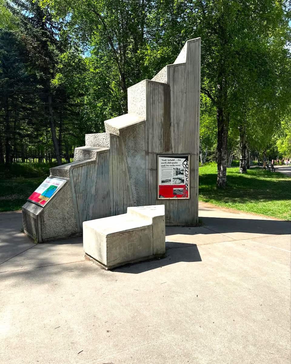 Tony Knowles Coastal Trail, Alaska Tony Knowles Coastal Trail, Alaska