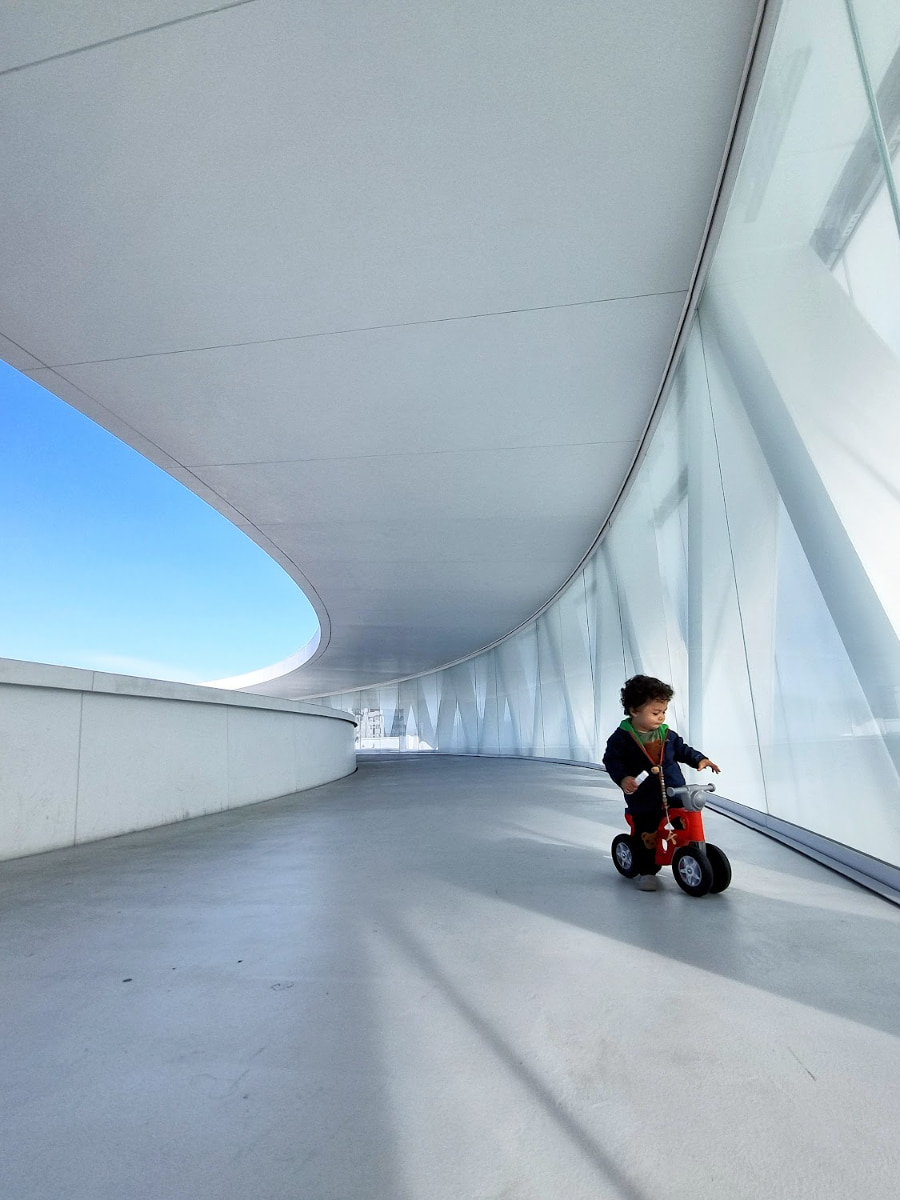 Ascensor Halo, Vigo, Spain Ascensor Halo, Vigo, Spain