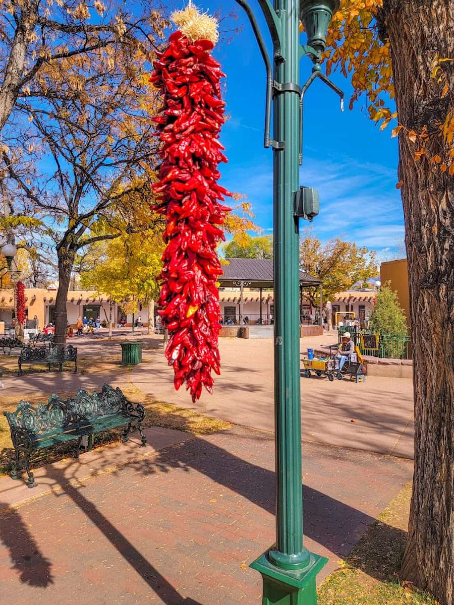 Downtown Santa Fe Plaza, Santa Fe, US Downtown Santa Fe Plaza, Santa Fe, US