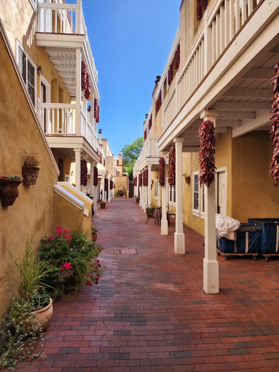 Downtown Santa Fe Plaza, Santa Fe, US Downtown Santa Fe Plaza, Santa Fe, US