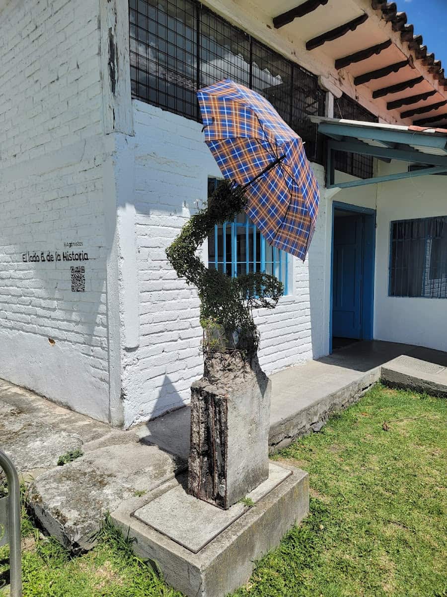 Museo Municipal de Arte Moderno, Cuenca, Ecuador Museo Municipal de Arte Moderno, Cuenca, Ecuador